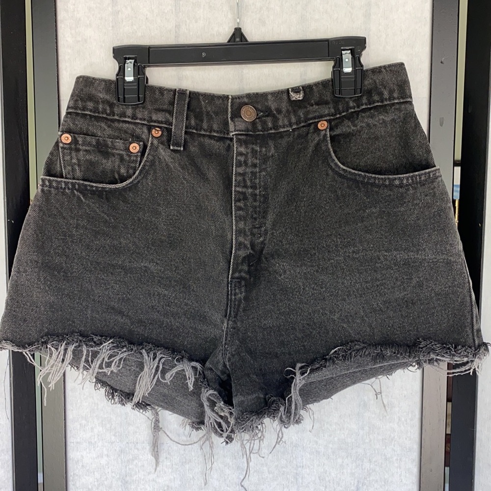 Black Levi’s 551 Jean Shorts